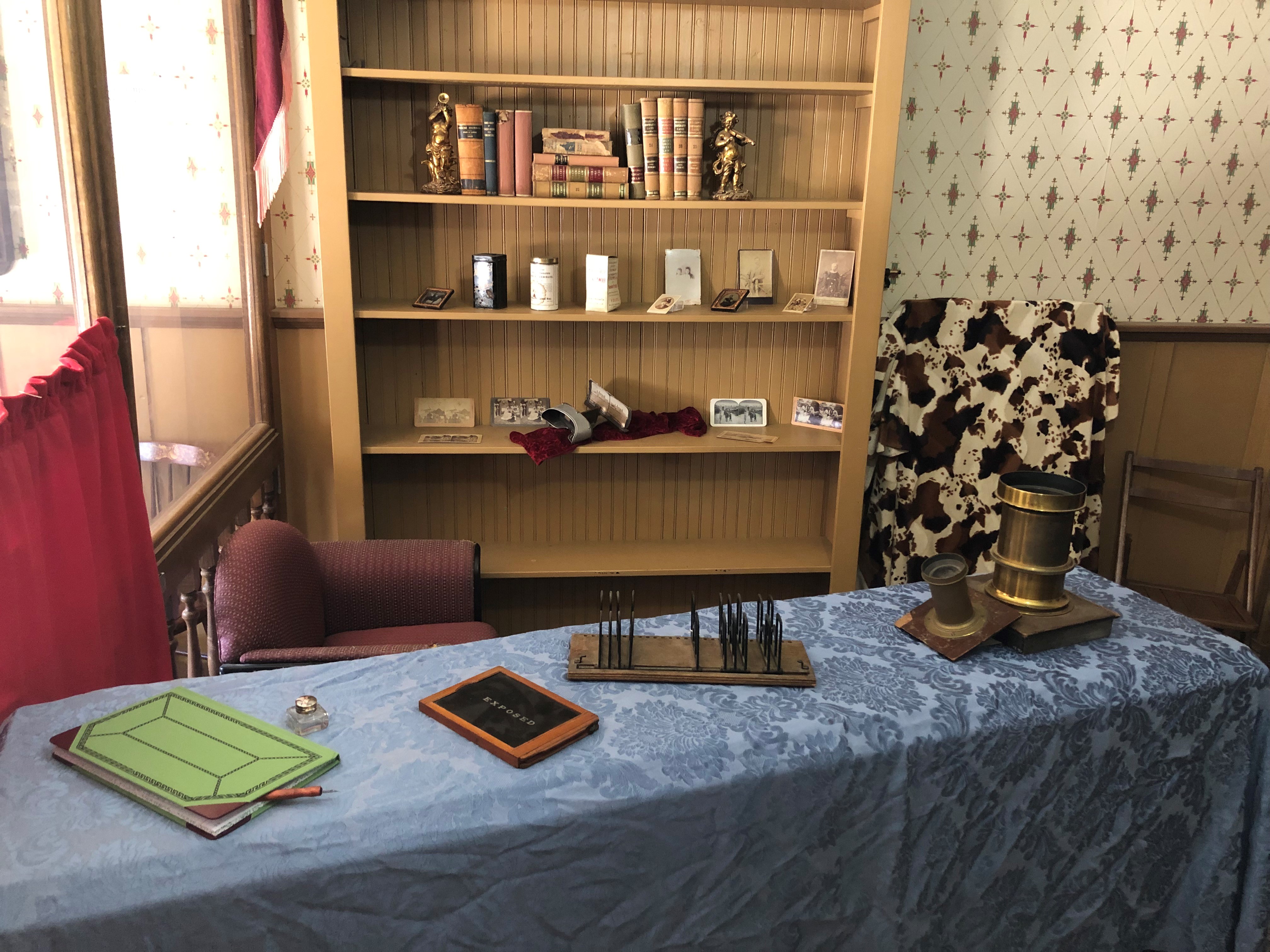 Baldwins counter and bookshelf.jpg