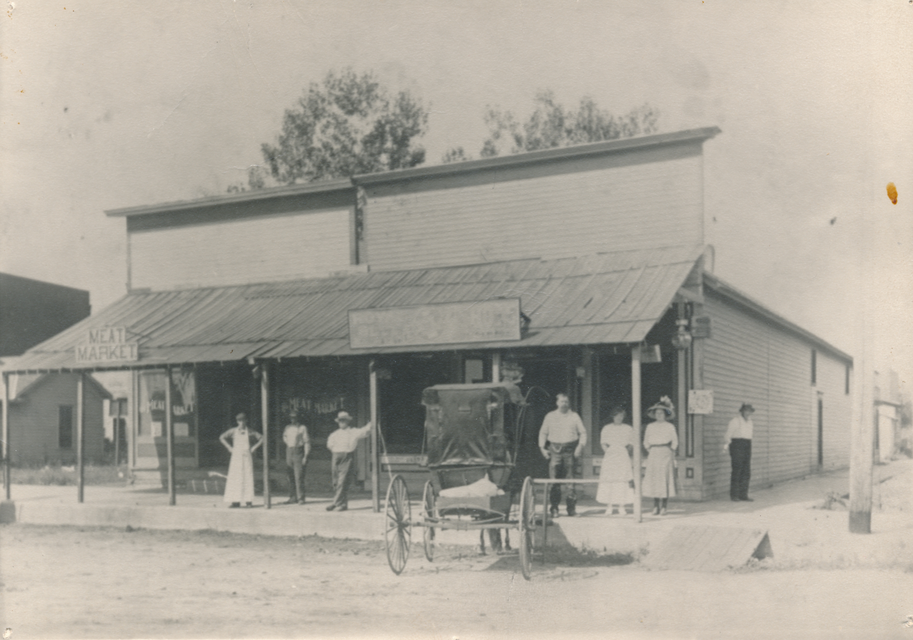General_Store_Garden_Plain_1910.jpg