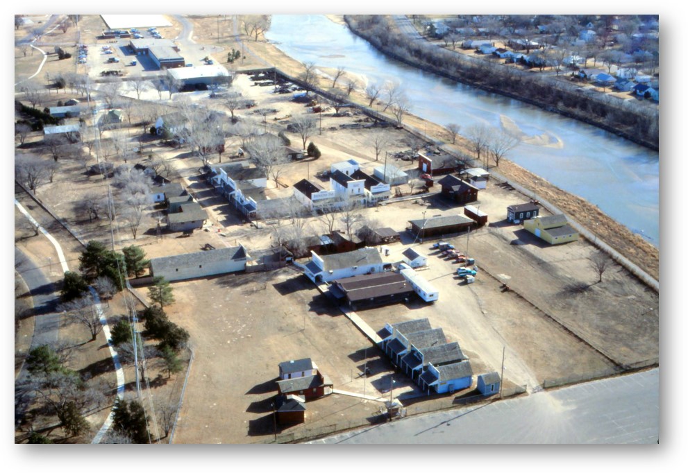 Aerial view 1970s.jpg